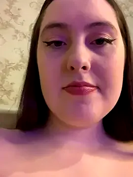 Simone_Miller – webcam model profile photo Image 2