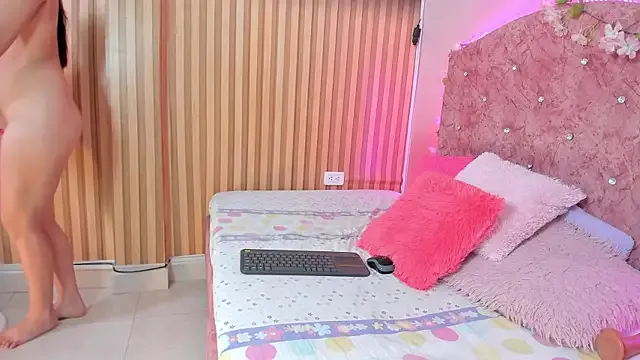 elliebellyy – webcam model profile photo Image 13