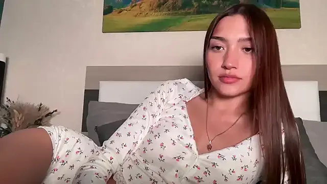 Shaoula – webcam model profile photo Image 14