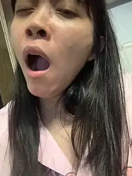 Yui-Ch06 – webcam model profile photo Image 13