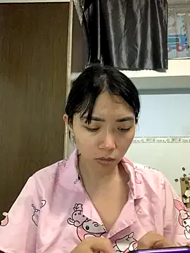 Yui-Ch06 – webcam model profile photo Image 5