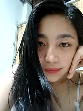 Alina03210 – webcam model profile photo Image 4