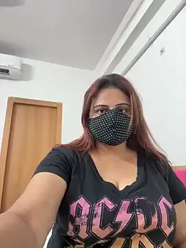 queen_kitty1818 – webcam model profile photo Image 3