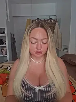 Cumonmme – webcam model profile photo Image 8