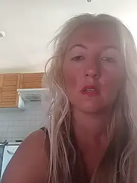 MrAndMrsSavage – webcam model profile photo Image 15