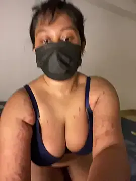 alicemadyson – webcam model profile photo Image 13