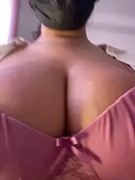 alicemadyson – webcam model profile photo Image 3