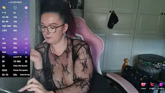 Queen_Shanuu – webcam model profile photo Image 11