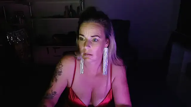 Bustykeyla – webcam model profile photo Image 14
