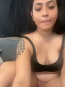 Aryrosee – webcam model profile photo Image 6