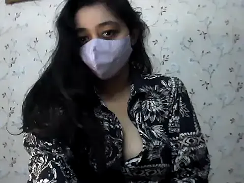Camwithchlox – webcam model profile photo Image 16