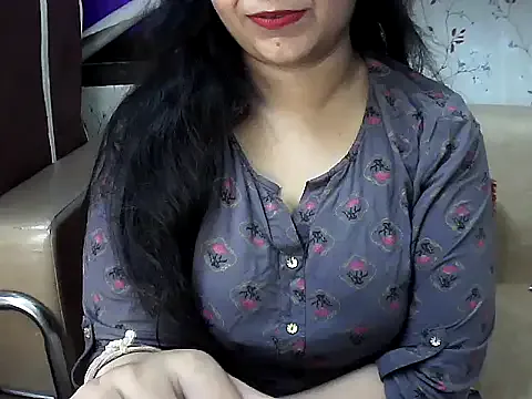 Camwithchlox – webcam model profile photo Image 7