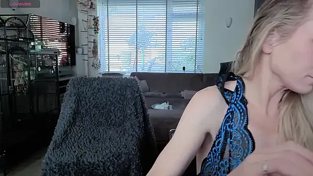 NaomiAndFriends Image 5