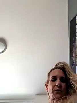 NaomiAndFriends Image 7
