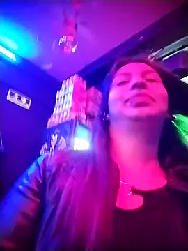 husa_Malikaa – webcam model profile photo Image 19