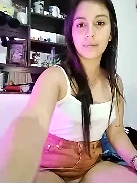 husa_Malikaa – webcam model profile photo Image 2