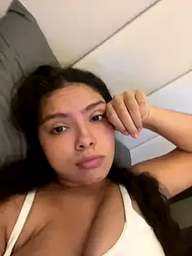 LiliBanger – webcam model profile photo Image 9