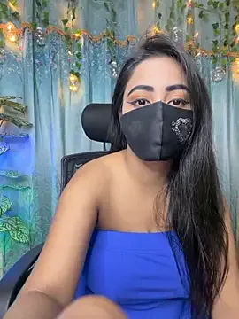 SLZAARA – webcam model profile photo Image 13