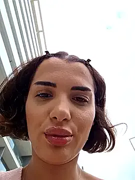 snow_flakee – webcam model profile photo Image 4