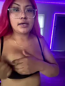 Cute-Simmi69 – webcam model profile photo Image 2