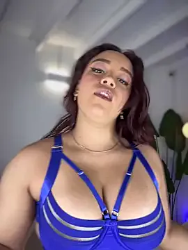 RuslanaXX – webcam model profile photo Image 6