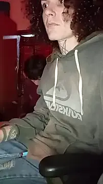 maki-ayy – webcam model profile photo Image 12