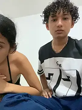 YourMommyBlair – webcam model profile photo Image 11