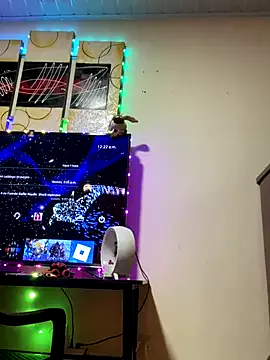 YourMommyBlair – webcam model profile photo Image 3