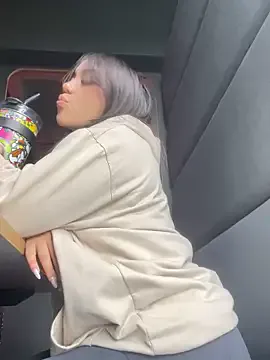 canikissyou_ – webcam model profile photo Image 8