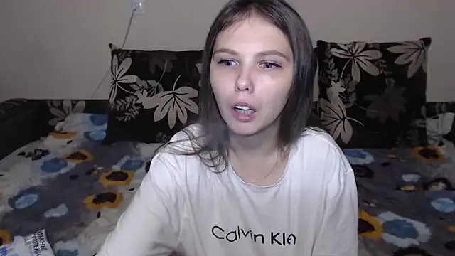 Nika_Shiny Image 16