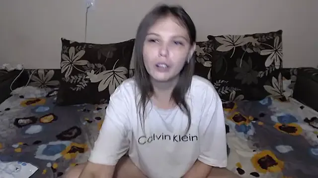 Nika_Shiny Image 17