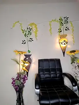 oypo – webcam model profile photo Image 10