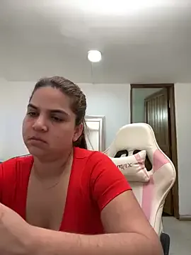 Alyshanon18 – webcam model profile photo Image 11