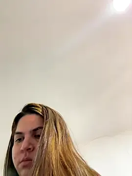 Alyshanon18 – webcam model profile photo Image 14