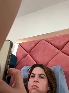 Alyshanon18 – webcam model profile photo Image 19