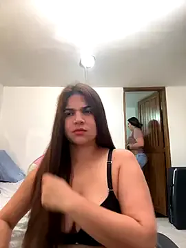 Alyshanon18 – webcam model profile photo Image 5