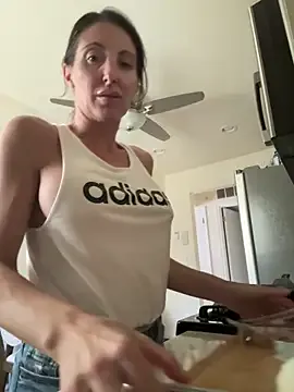 sareandrob – webcam model profile photo Image 3