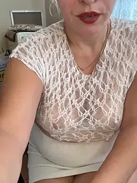 carolbarker – webcam model profile photo Image 12