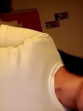 yononeey – webcam model profile photo Image 19