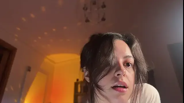 queen_kitty1818 – webcam model profile photo Image 6