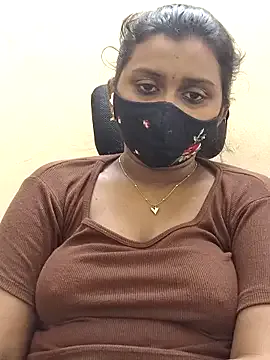 Pavani-Sexy Image 10