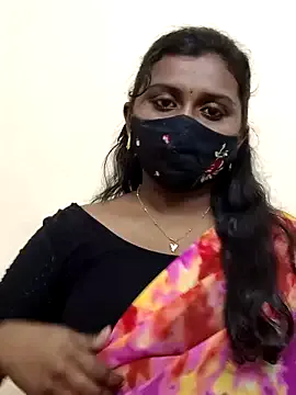 Pavani-Sexy Image 17
