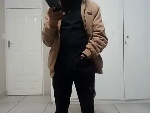 milla_bella – webcam model profile photo Image 7