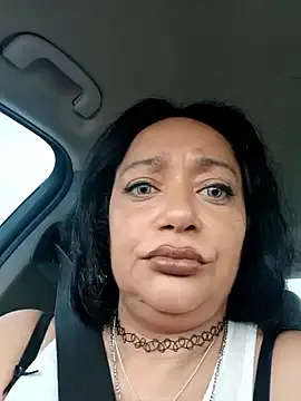 belle_phine – webcam model profile photo Image 9