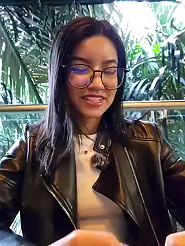 Amira_Blussh – webcam model profile photo Image 12