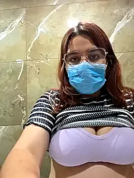 lulu_italy – webcam model profile photo Image 6
