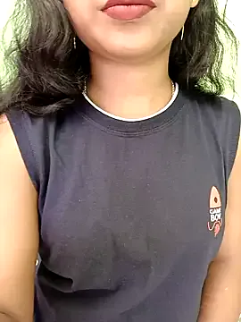 Ruchi_1 – webcam model profile photo Image 5