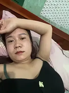 newMichelle – webcam model profile photo Image 12
