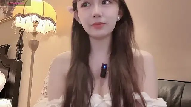 Lovely_Avanti – webcam model profile photo Image 7