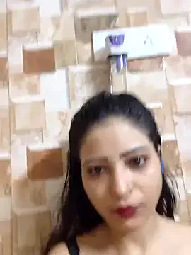 QUEEN-ADITI Image 3